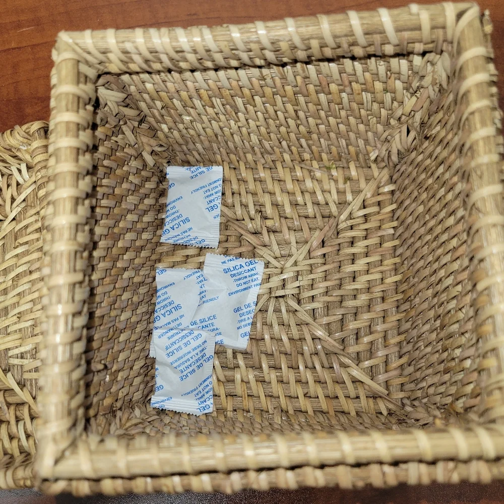 Threshold Tank Storage Basket & Tooth Brush Holder Nwt